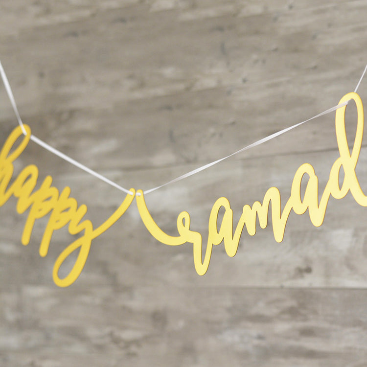 Calligraphy 'Happy Ramadan' banner